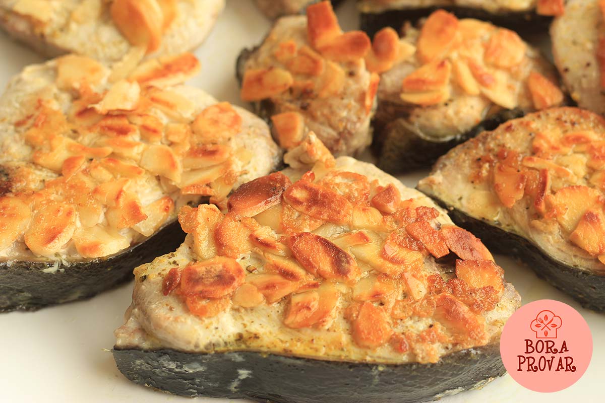 atum-crosta-amendoas