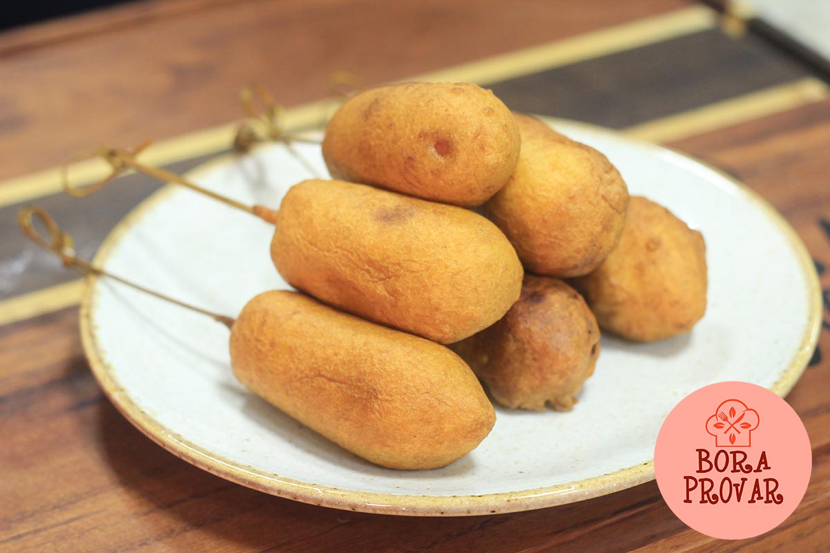 RECEITA CORN DOG COREANO COM BATATA E MIOJO 