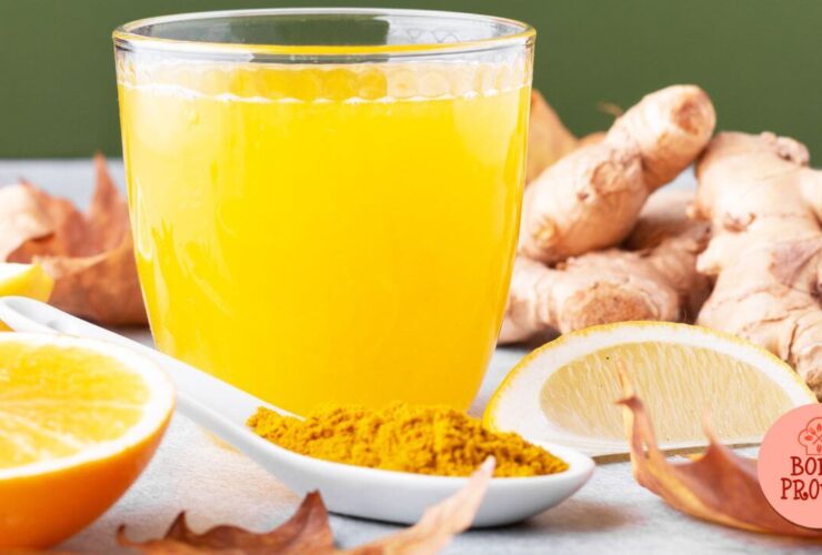 Suco de cúrcuma com gengibre e laranja