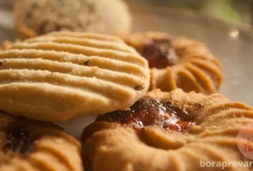 Receita de Biscoito de Maizena com Goiabada