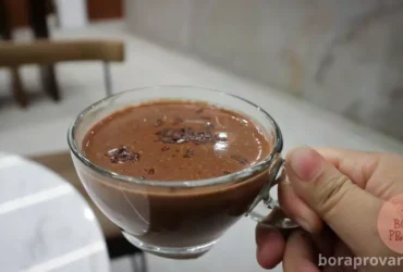 como fazer Chocolate Quente Cremoso com Leite Condensado e Creme de Leite