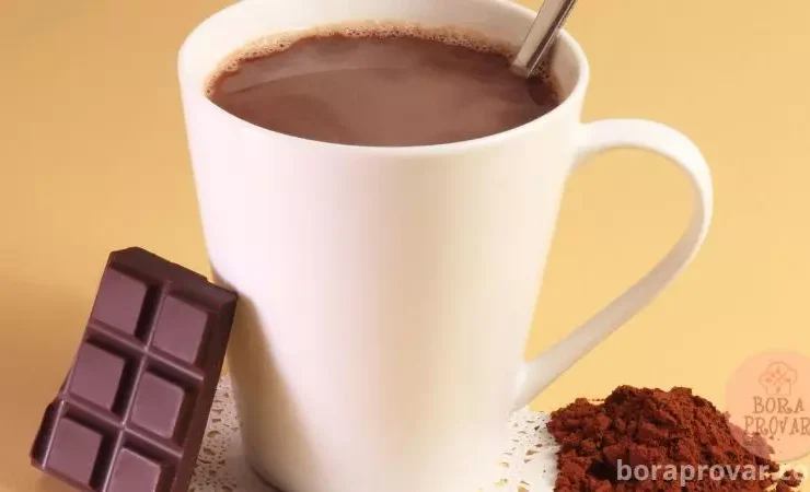 Como Fazer Chocolate Quente com Barra de Chocolate