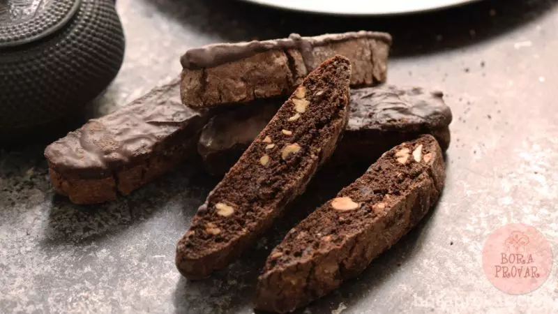 Receita de Cookies de Chocolate com Farinha de Arroz