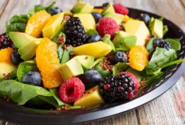 como fazer Salada Tropical Simples com Frutas