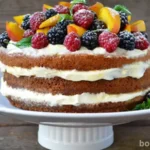 receita de bolo naked cake com ganache e frutas vermelhas