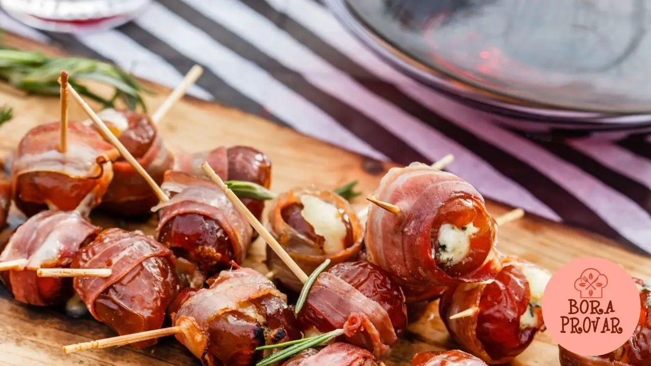 Tâmaras Recheadas com Queijo Gorgonzola Enroladas no Presunto Parma