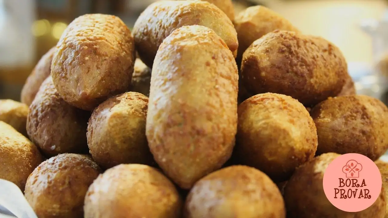 Bolinho de Batata Recheado com Carne Moída