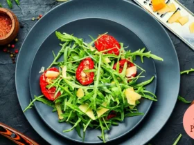 Salada de Rúcula com Tomate Seco