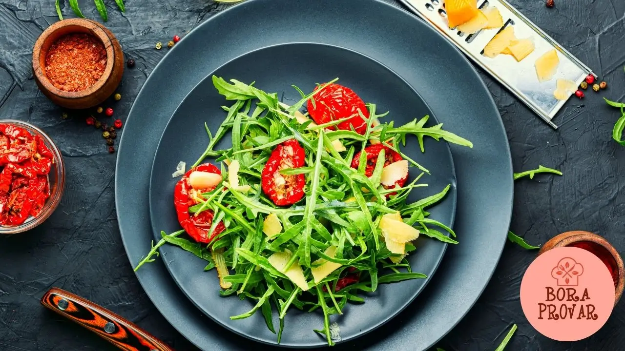 Salada de Rúcula com Tomate Seco