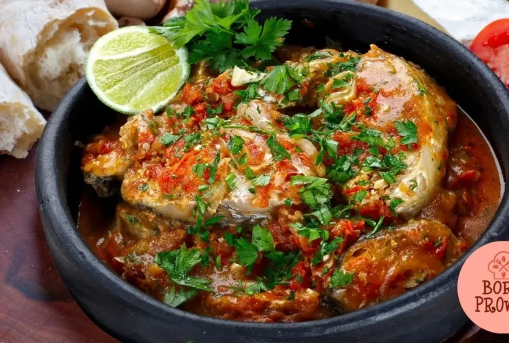 Ensopado de Tainha com Tomate e Coentro