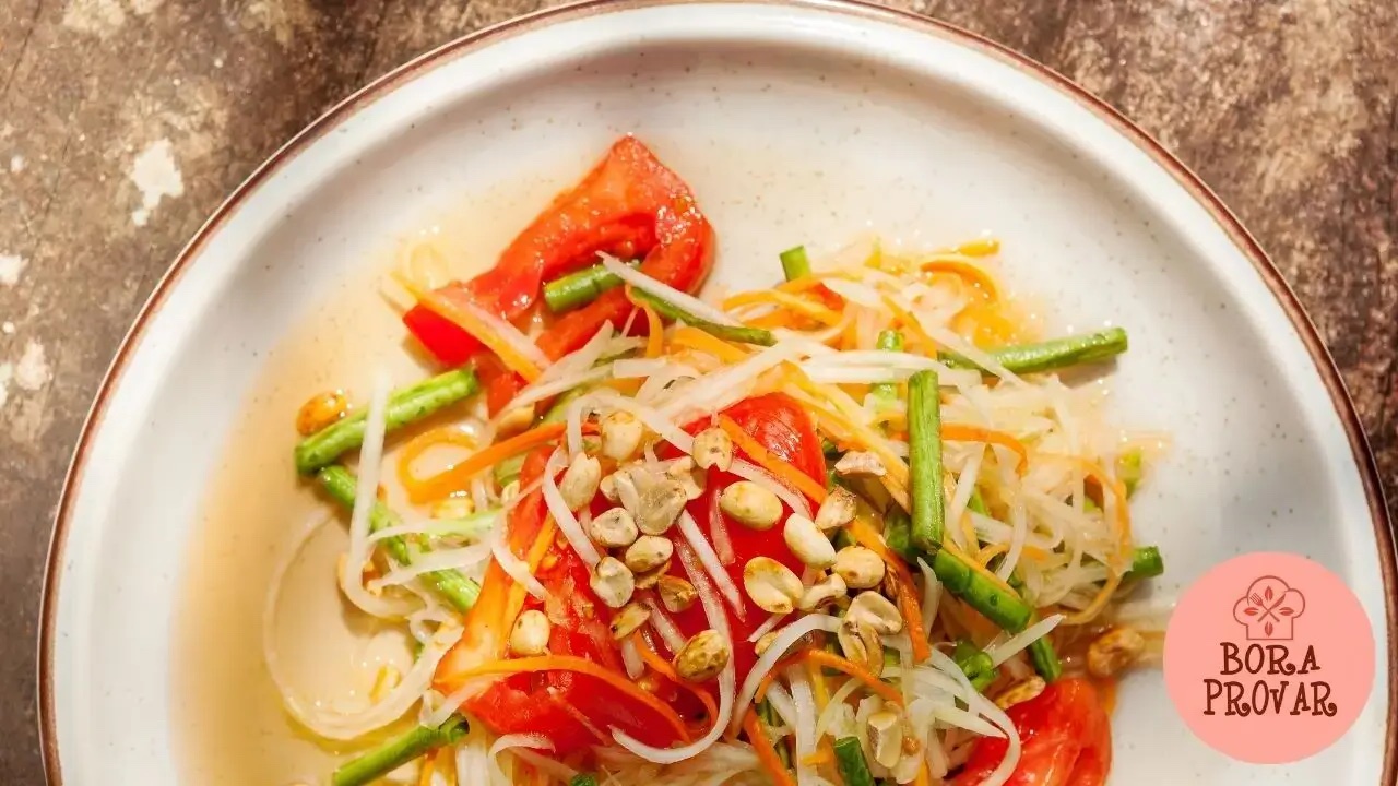 Som Tam - Salada de Mamão Verde Tailandesa