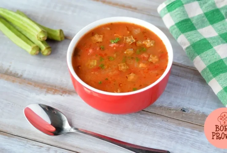 Sopa de Milho com Frango e Quiabo