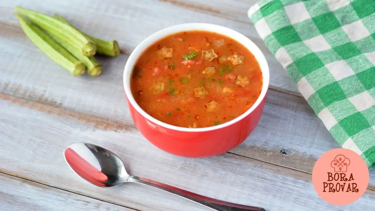 Sopa de Milho com Frango e Quiabo