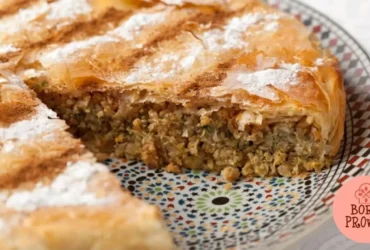 Pastilla de Frango com Amêndoas