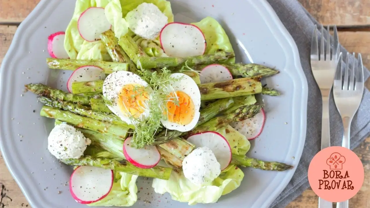 Salada de Aspargos, rabanete, alface americana e ovos cozidos