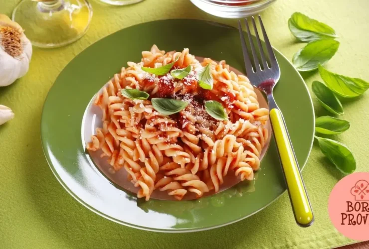 Parafuso (Fusilli) com Molho de Tomate Peneirado