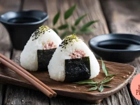 Onigiri JaponĂȘs
